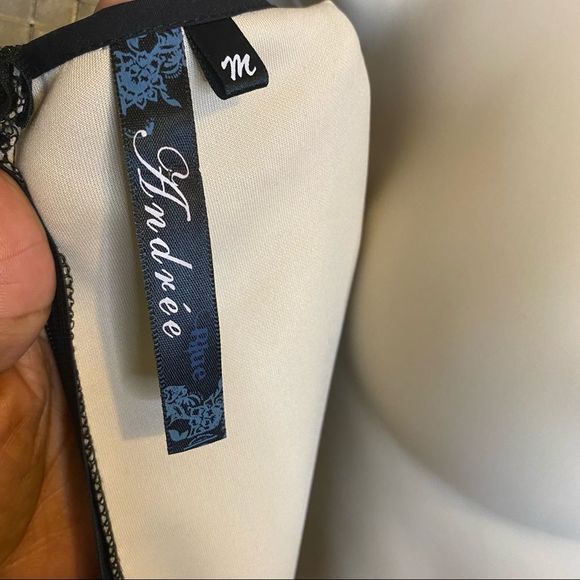 Andree Black Lace Sheath Dress Size Medium. No rips or tears! Great condition! - Picture 5 of 8